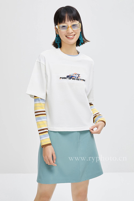 江蘇南京專業服裝(zhuāng)攝影公(gōng)司-時裝(zhuāng)拍攝工(gōng)作(zuò)室-服裝(zhuāng)拍照-時裝(zhuāng)攝影-淘寶女裝(zhuāng)産(chǎn)品畫冊