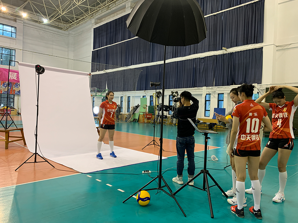 江苏女排形象照定妆照 体育运动员广告宣传图片拍摄-南京如一商业摄影公司(图4)