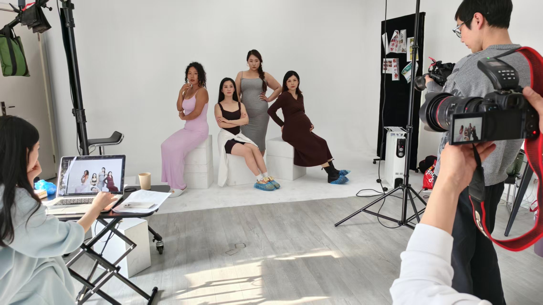 孩子王公司-企业品牌宣传广告摄影-视觉平面摄影-KV海报拍照-南京如一商业摄影公司(图3) 孩子王公司-企业品牌宣传广告摄影-视觉平面摄影-KV海报拍照-南京如一商业摄影公司(图3)