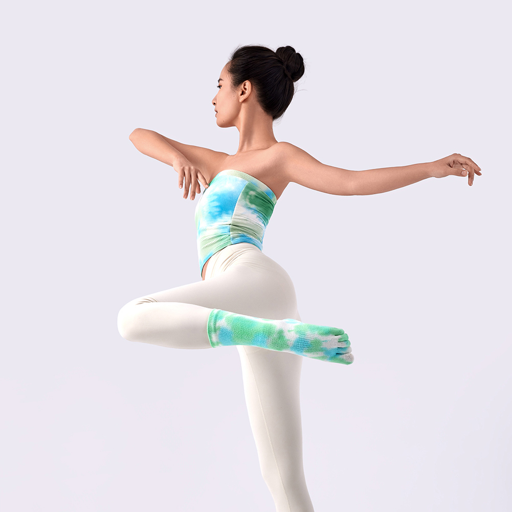 瑜伽产品瑜伽服瑜伽袜等瑜伽类电商产品KV广告图片怎么拍?