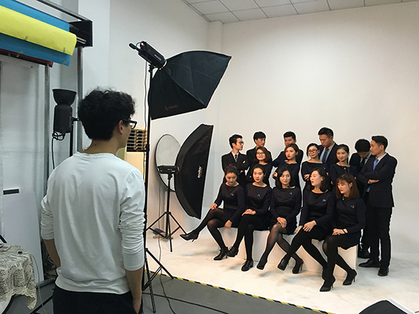 绿城集团 深蓝地产项目 营销人员个人和团队形象照摄影花絮-南京如一商业摄影公司(图3)