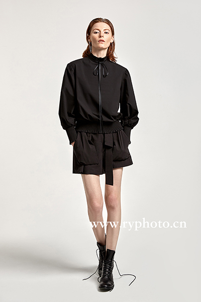 南京服裝(zhuāng)攝影-曼格時裝(zhuāng)女裝(zhuāng)攝影-網店(diàn)服裝(zhuāng)拍攝-南京産(chǎn)品畫冊攝影(圖8)