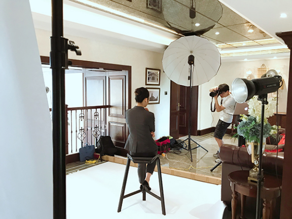 中海地产 原山项目 营销团队个人形象照和集体照拍摄花絮-南京如一商业摄影公司(图2)