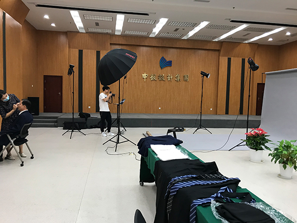 中设设计集团股份有限公司领导层个人形象照摄影，第二次拍摄花絮-如一商业摄影工作室，南京专业高端形象照拍摄公司(图8)
