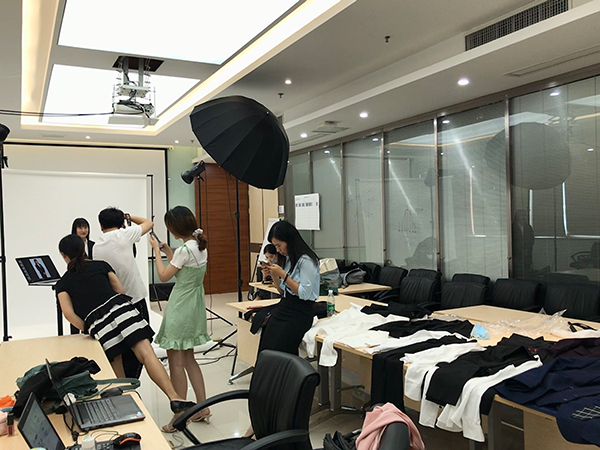南京高精传动设备制造集团有限公司（南高齿）公司内训培训师个人形象照摄影，拍摄花絮，如一商业摄影(图7)