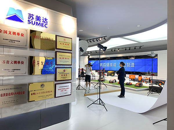 苏美达集团公司 企业员工个人形象照 培训讲师 教师节宣传照 南京摄影上门拍摄服务(图3)
