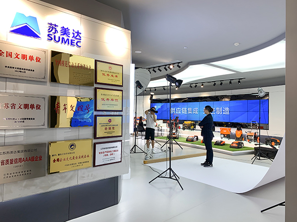 蘇美達集團公(gōng)司 企業員工(gōng)個人形象照 培訓講師 教師節宣傳照 南京攝影上門拍攝服務(wù)(圖3)